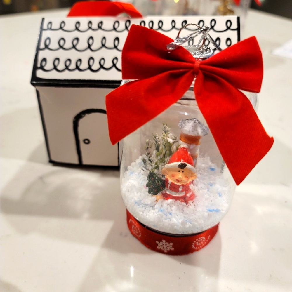 Personalized Snowglobe.Beautiful Christmas Ornament.Holyday gift.Christmas Gift.